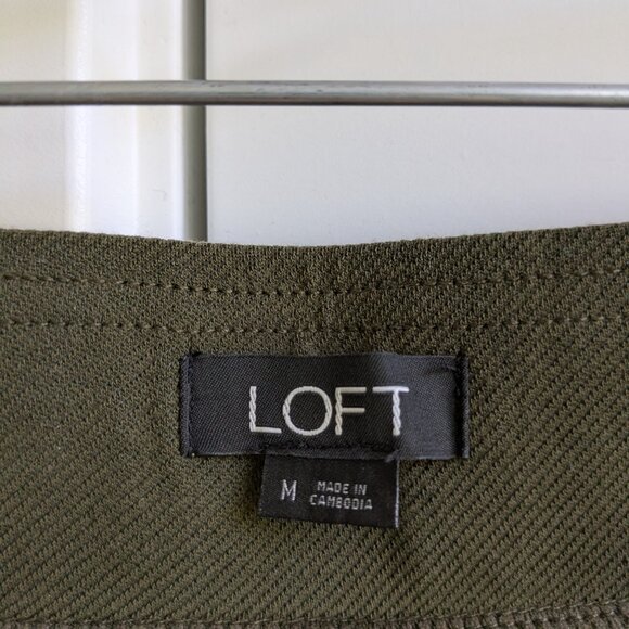 LOFT Pull On Culottes Women M Olive Soft Velvety Twill Wide Leg Cropped Pants - Picture 3 of 6